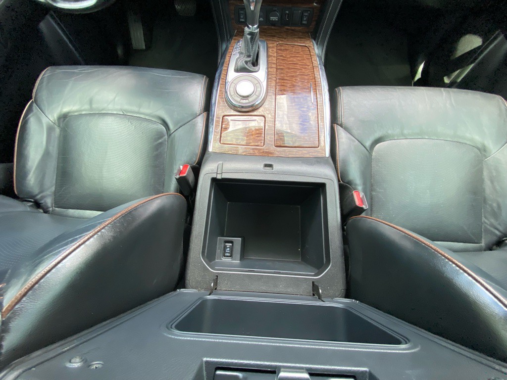 2018 Nissan Armada Image 37