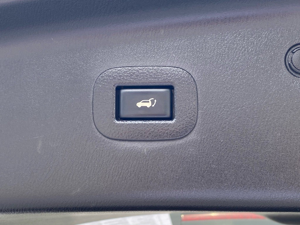 2018 Nissan Armada Image 64