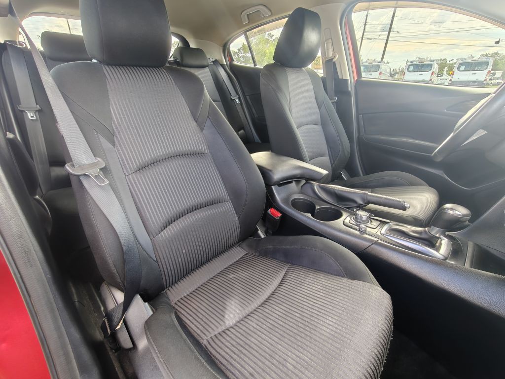 2015 Mazda Mazda3 Image 31