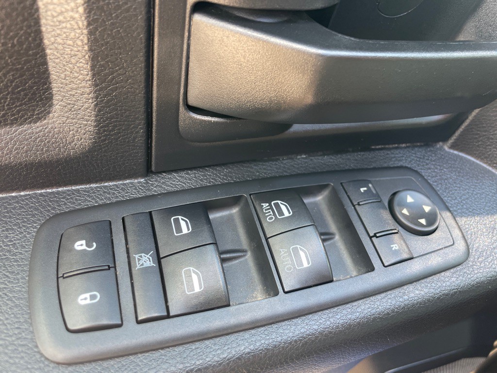 2017 RAM 1500 Image 15