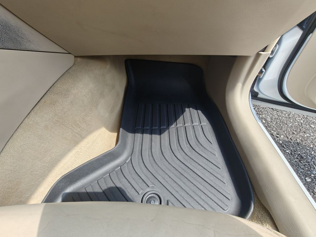2013 Chrysler 300 Image 30