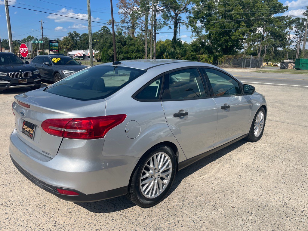 2015 Ford Focus Image 5