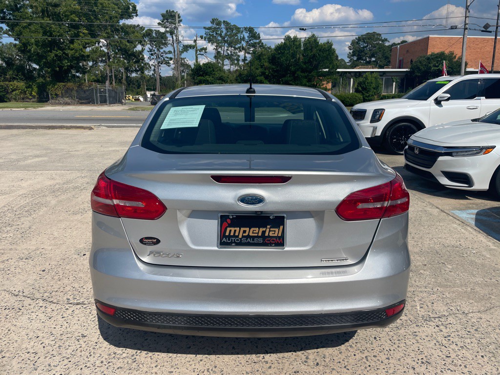 2015 Ford Focus Image 6