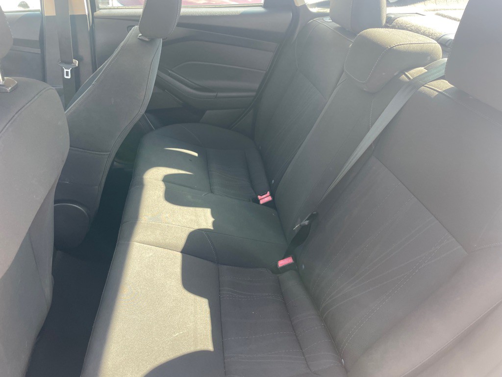 2015 Ford Focus Image 10