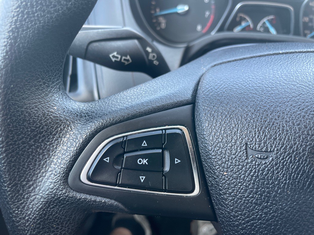 2015 Ford Focus Image 14