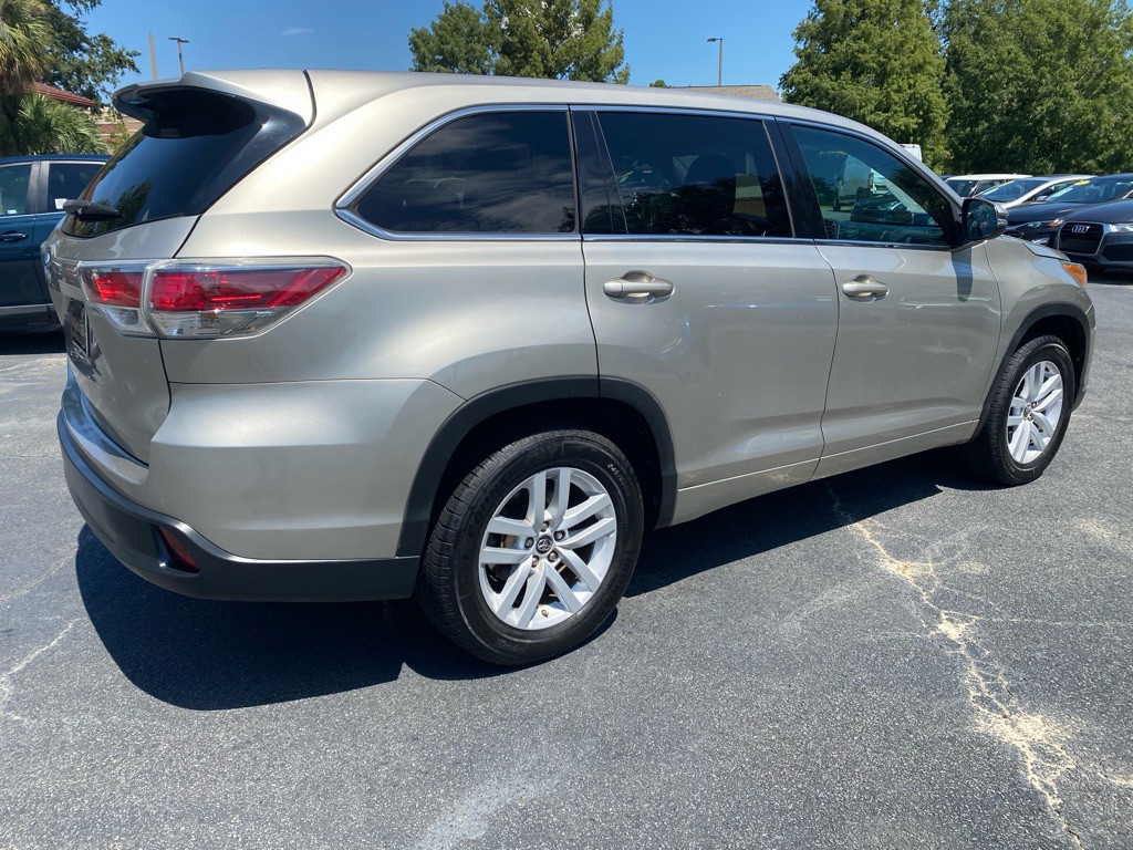 2016 Toyota Highlander Image 7