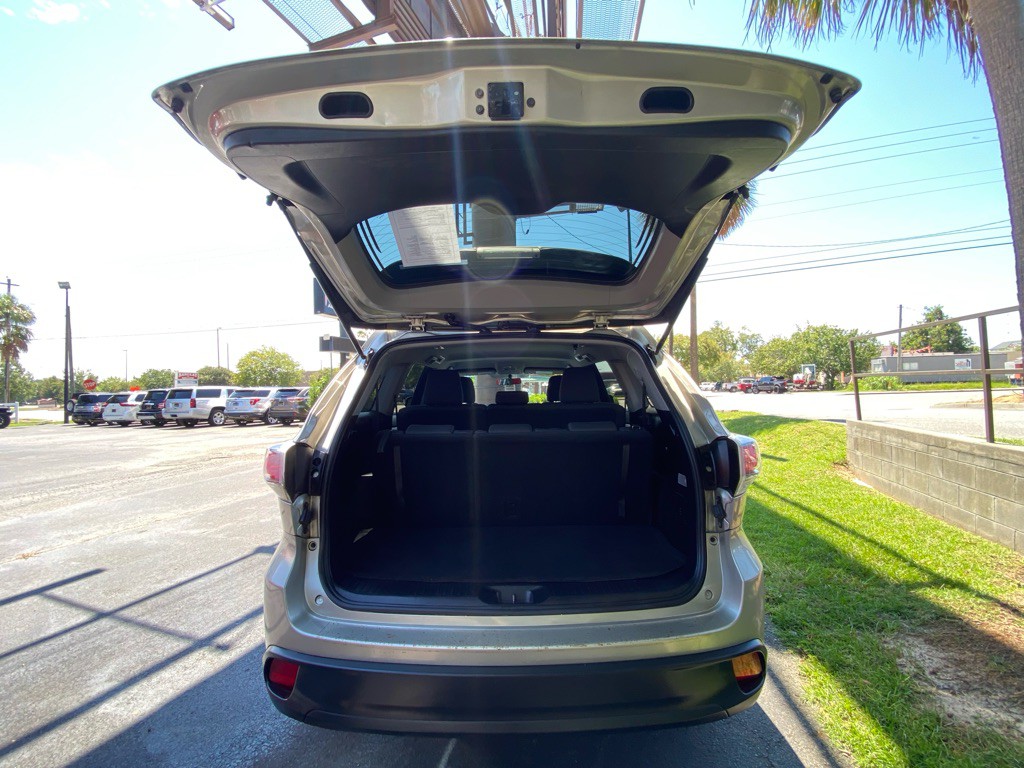 2016 Toyota Highlander Image 47