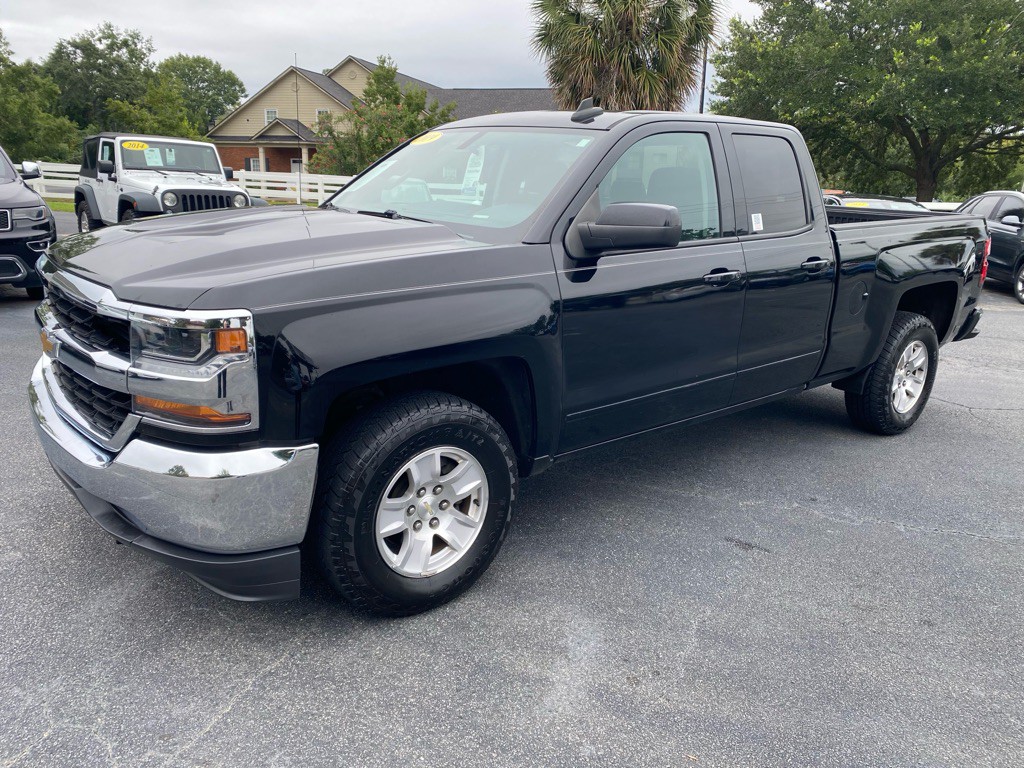2019 Chevrolet Silverado 1500 Image 1