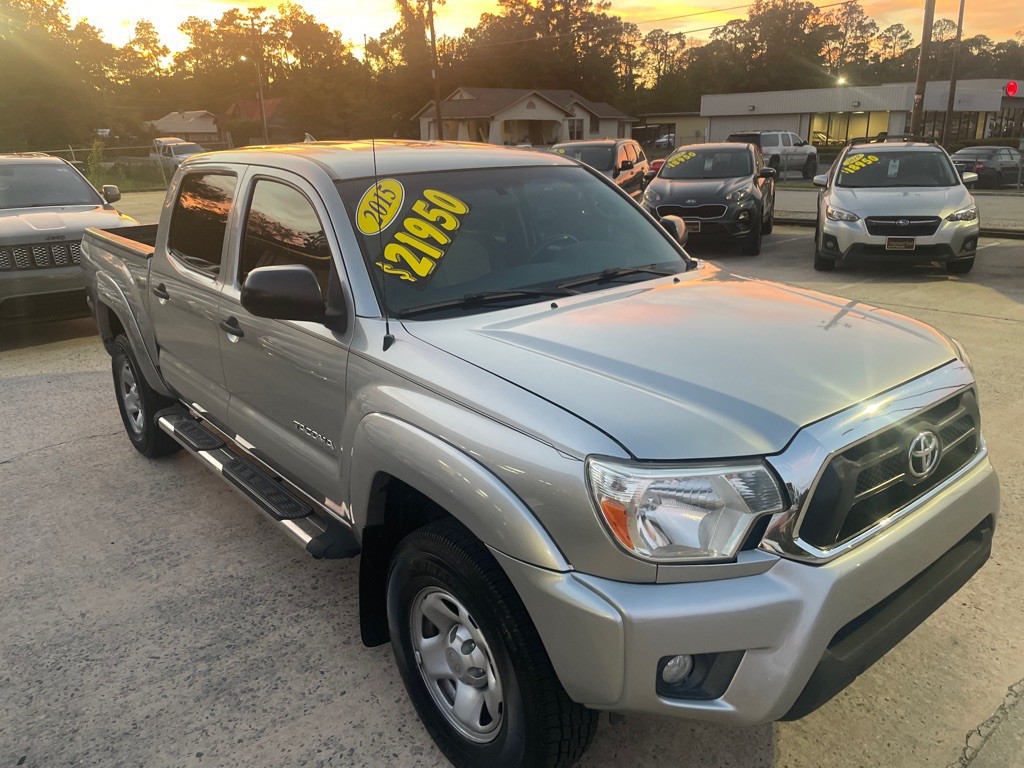 2015 Toyota Tacoma Image 4