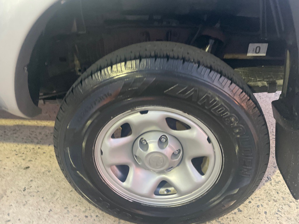 2015 Toyota Tacoma Image 10