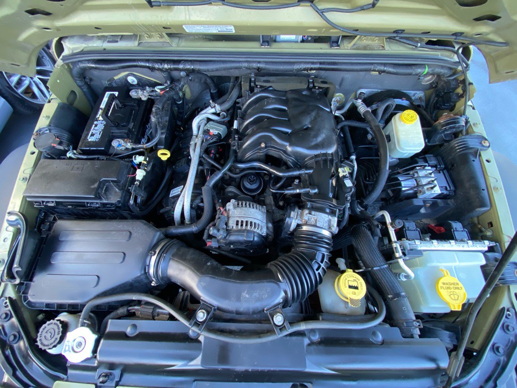 2013 Jeep Wrangler Image 32