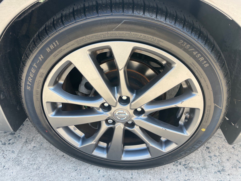 2018 Nissan Altima Image 8