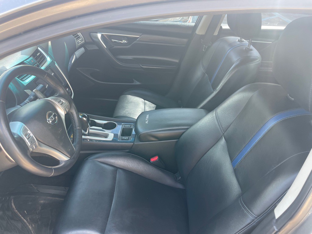 2018 Nissan Altima Image 11