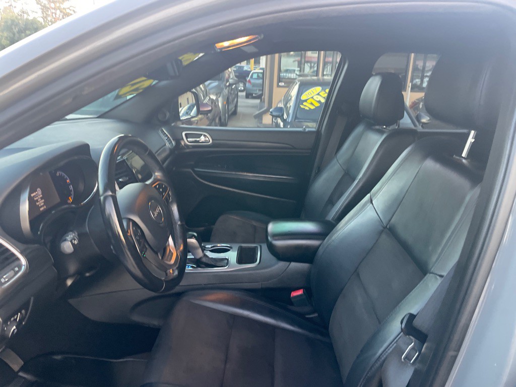 2020 Jeep Grand Cherokee Image 15