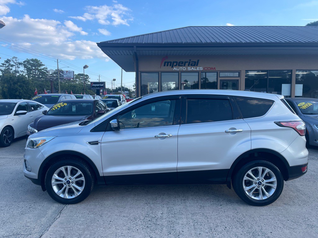 2017 Ford Escape Image 2