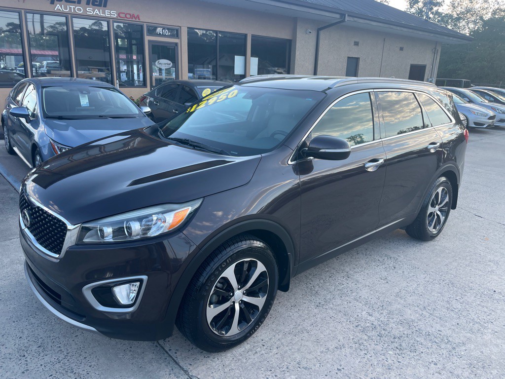2017 Kia Sorento Image 1
