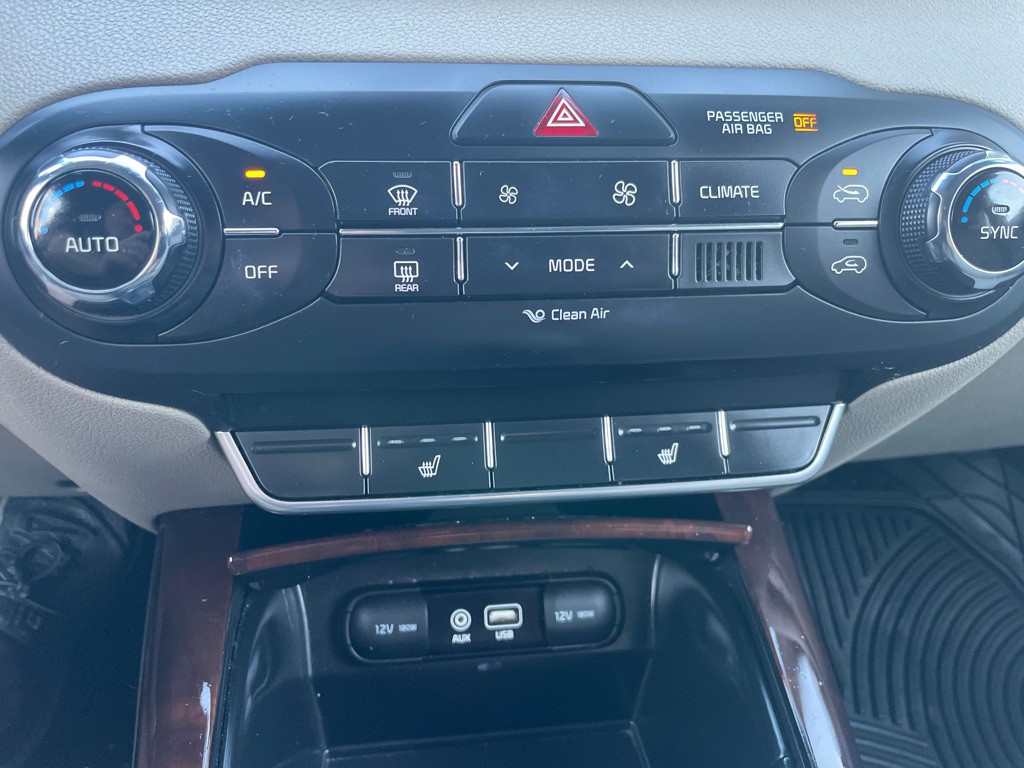 2017 Kia Sorento Image 25