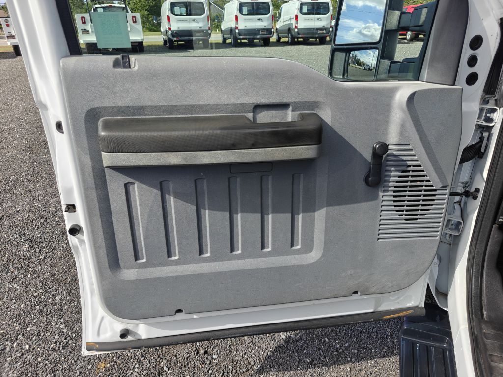 2016 Ford F-250 Image 29