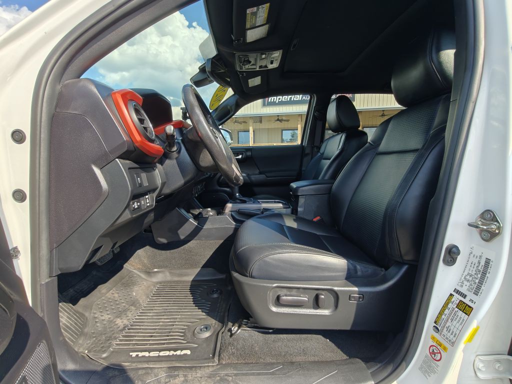 2020 Toyota Tacoma Image 25
