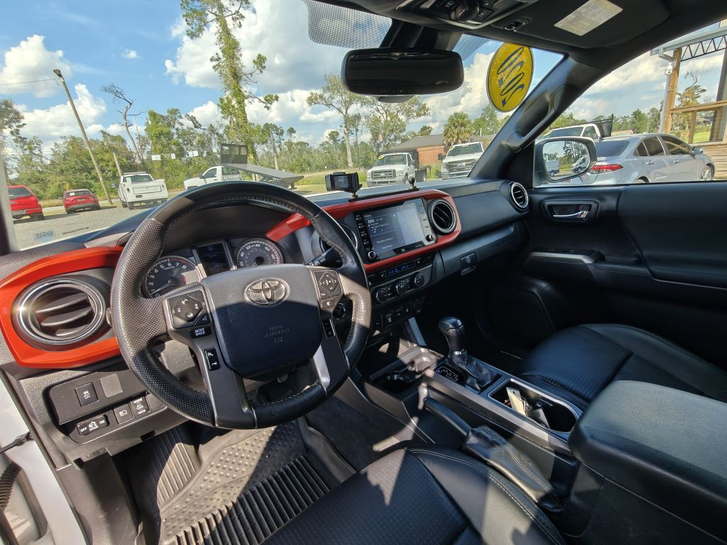 2020 Toyota Tacoma Image 26