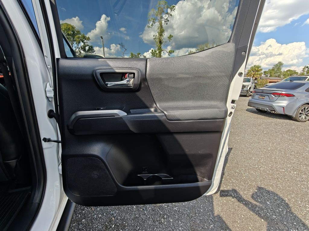 2020 Toyota Tacoma Image 42