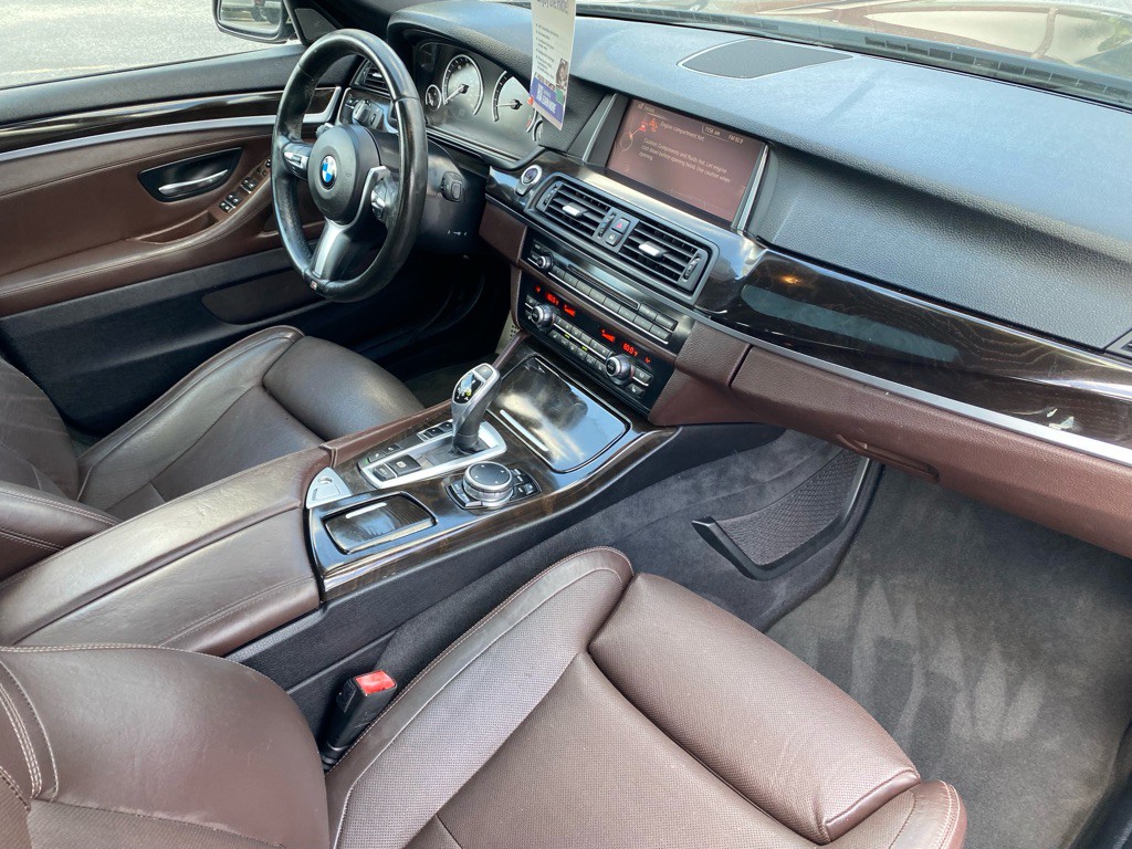 2016 BMW 5 Series Image 42
