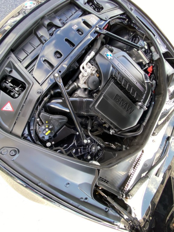 2016 BMW 5 Series Image 75