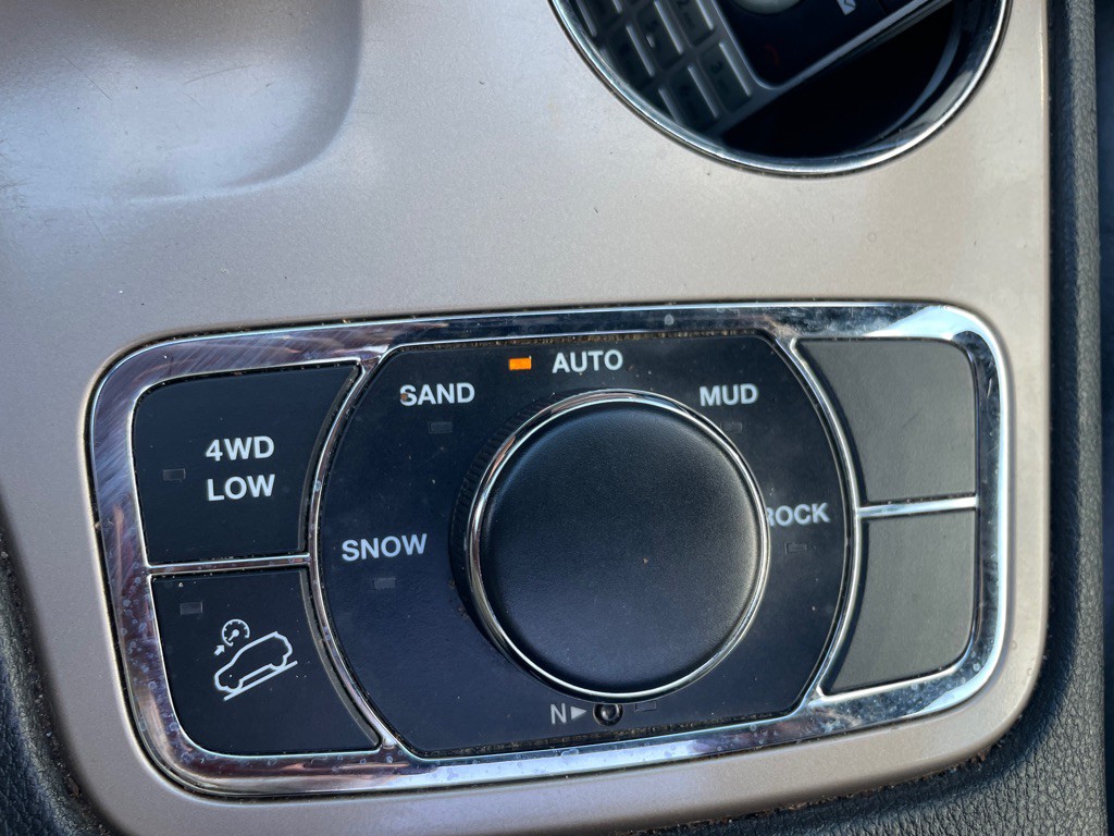 2015 Jeep Grand Cherokee Image 33