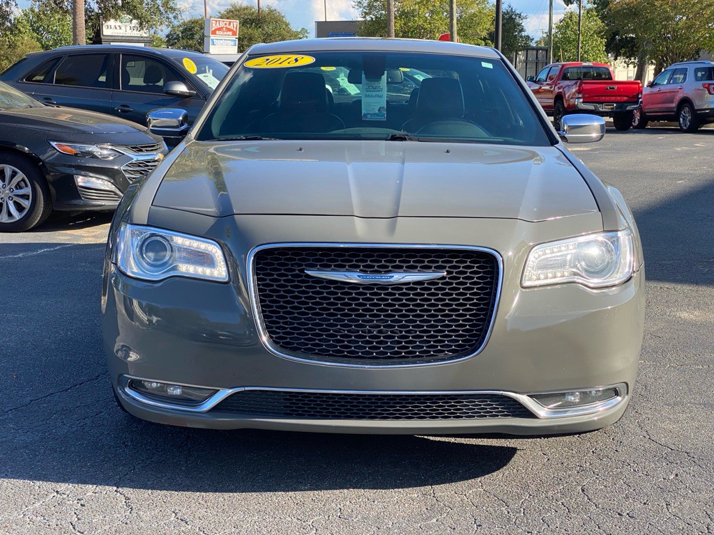 2018 Chrysler 300 Image 4