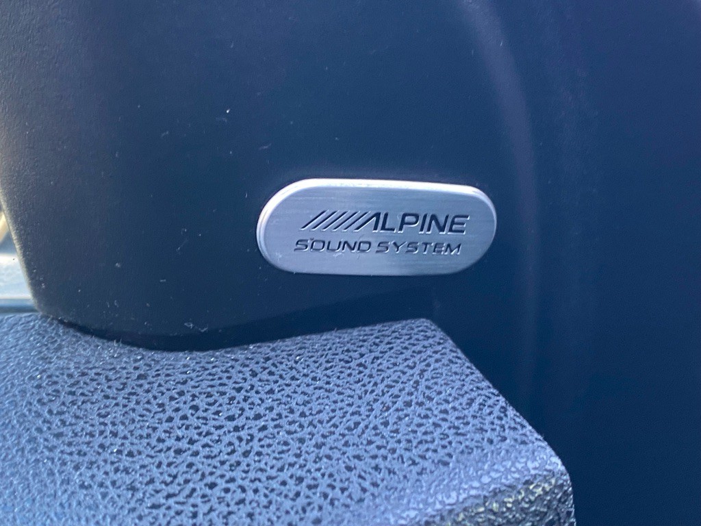 2018 Chrysler 300 Image 17