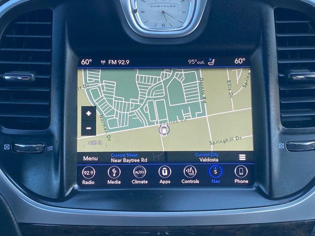 2018 Chrysler 300 Image 20