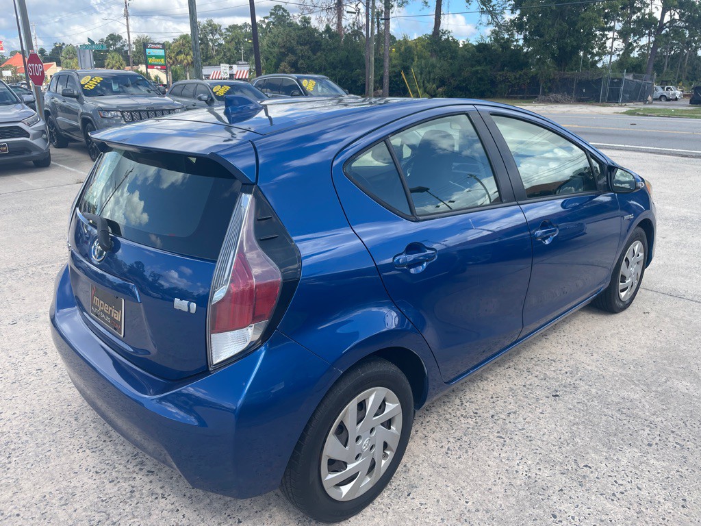 2015 Toyota Prius Image 5