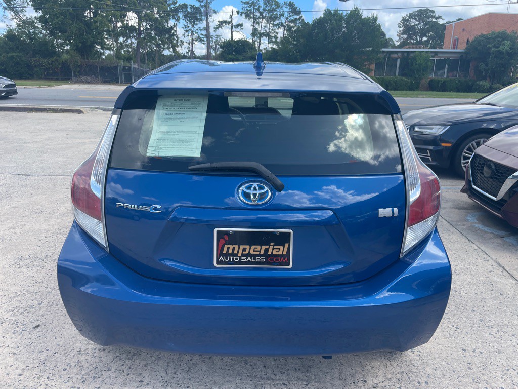 2015 Toyota Prius Image 6
