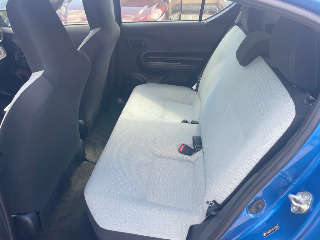 2015 Toyota Prius Image 10