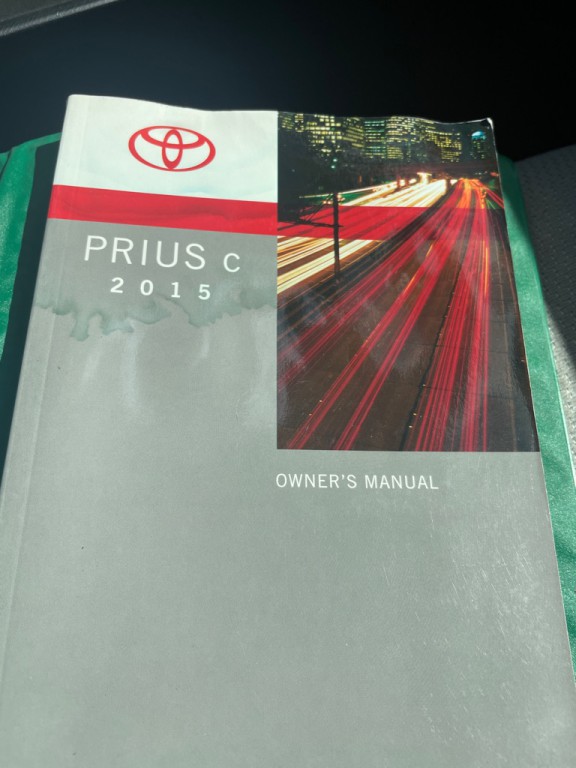 2015 Toyota Prius Image 19