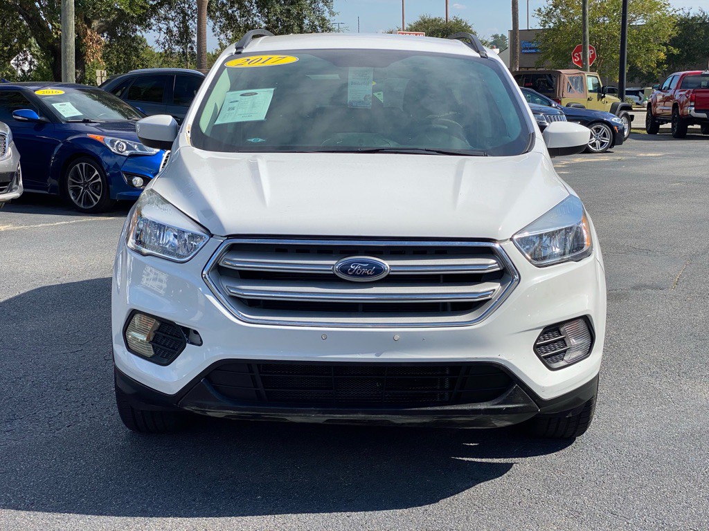 2017 Ford Escape Image 2