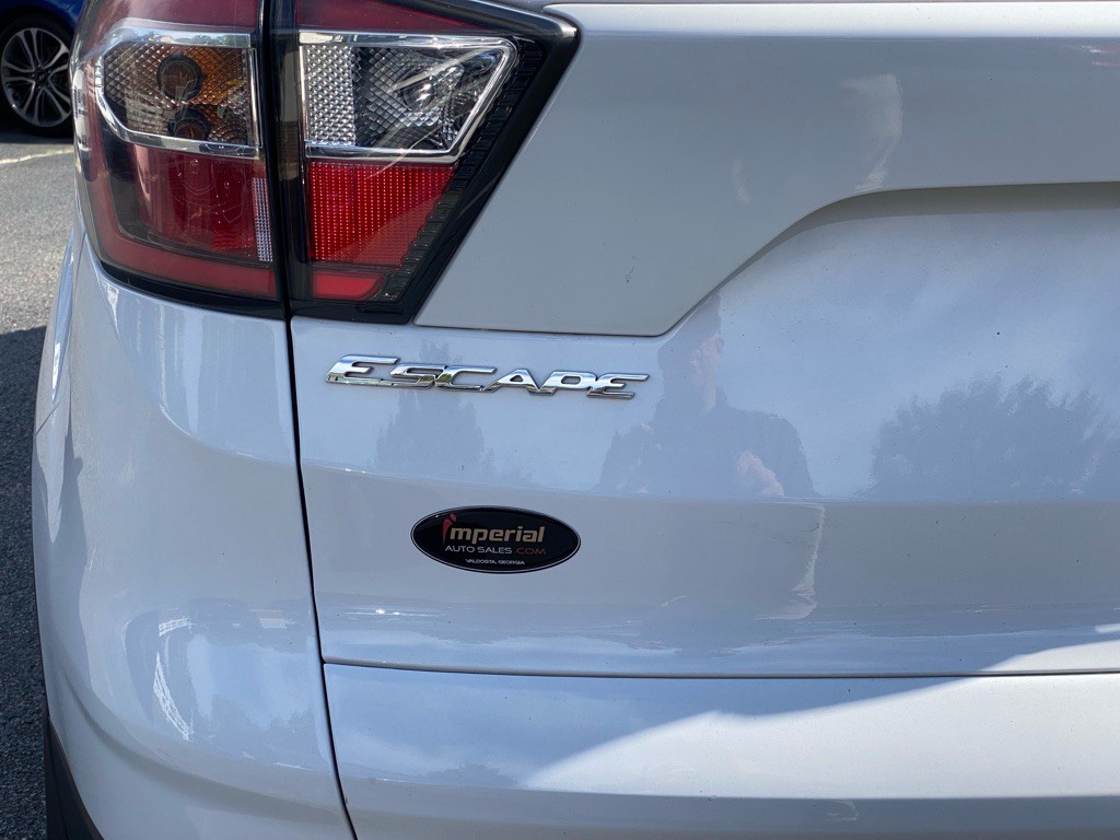2017 Ford Escape Image 9