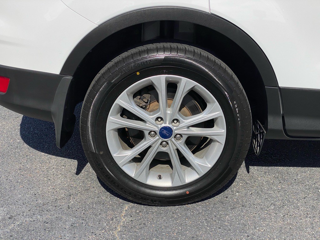 2017 Ford Escape Image 11