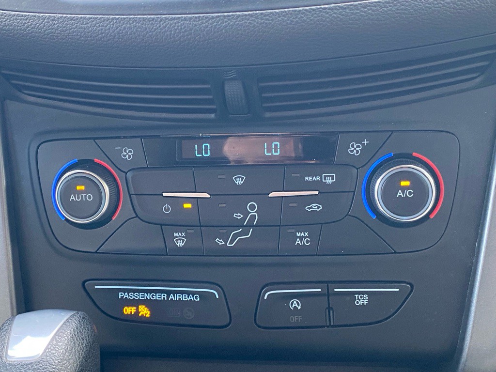2017 Ford Escape Image 24