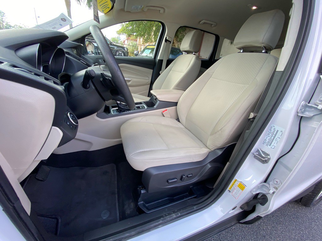 2017 Ford Escape Image 31