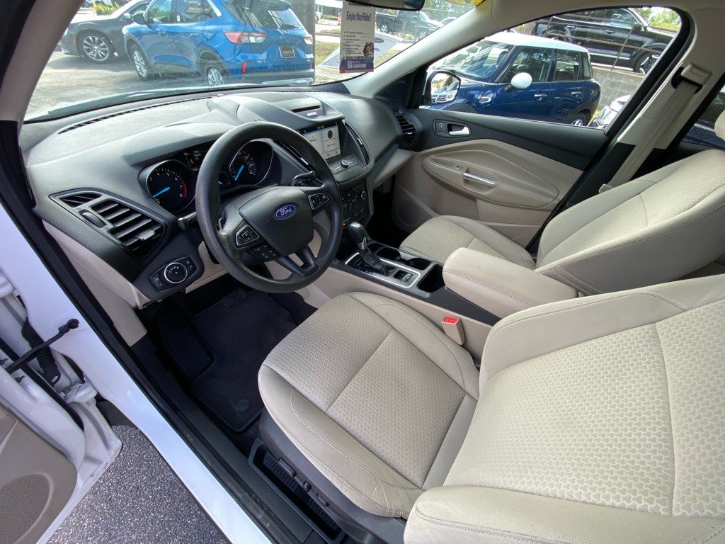2017 Ford Escape Image 32