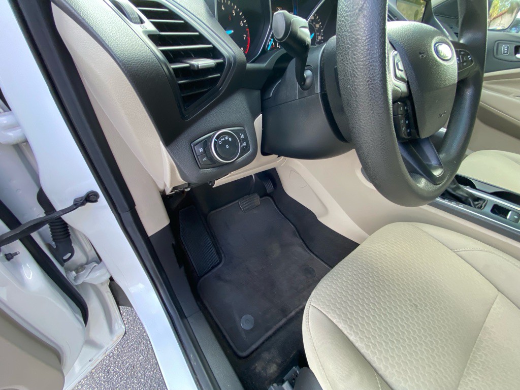 2017 Ford Escape Image 33
