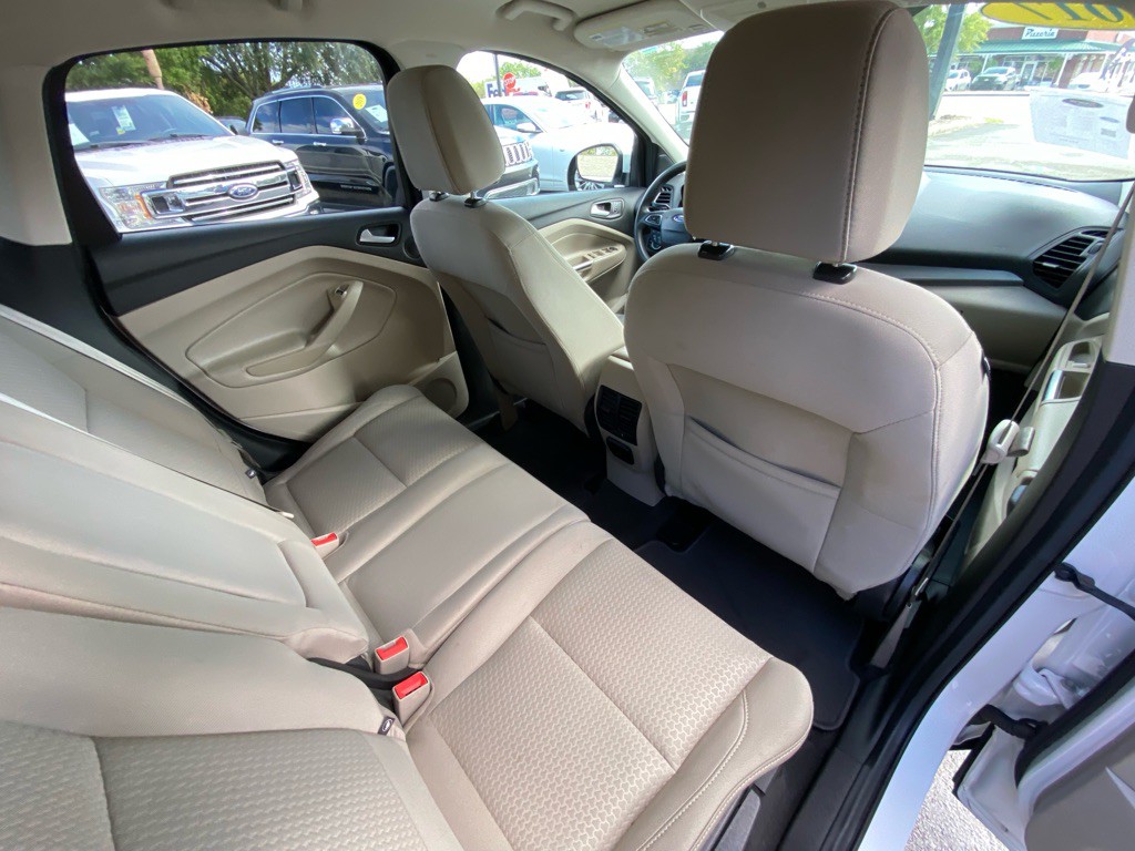2017 Ford Escape Image 44