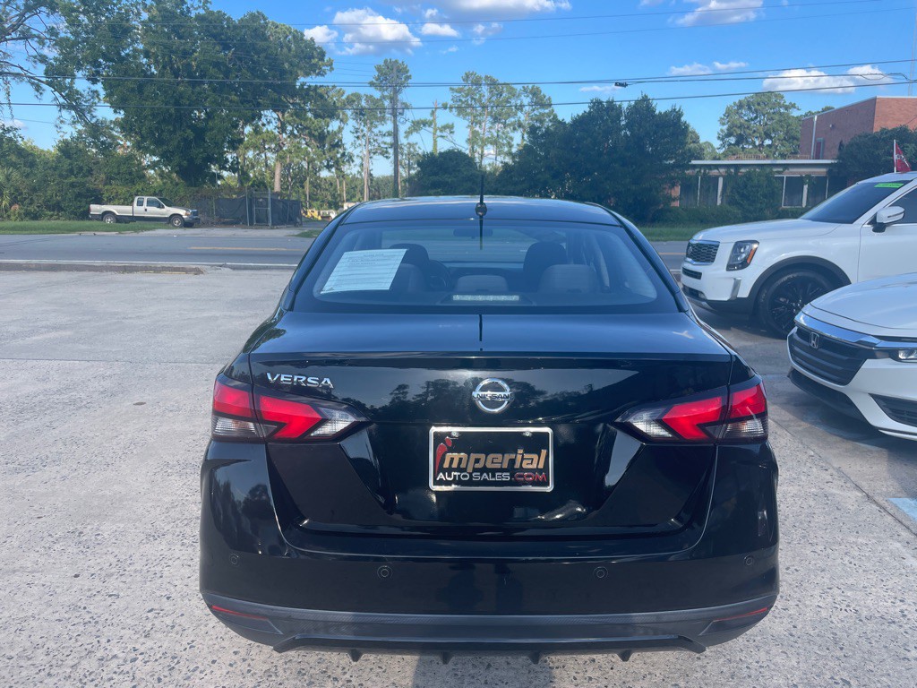 2020 Nissan Versa Image 6