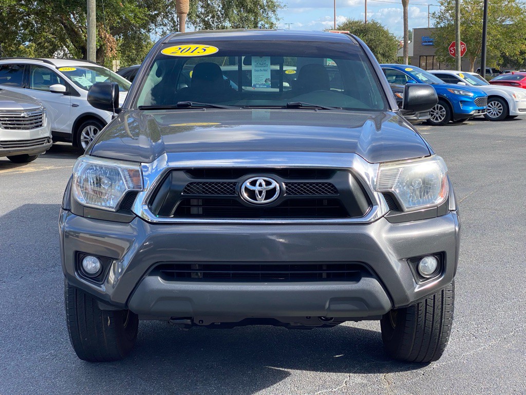 2015 Toyota Tacoma Image 4