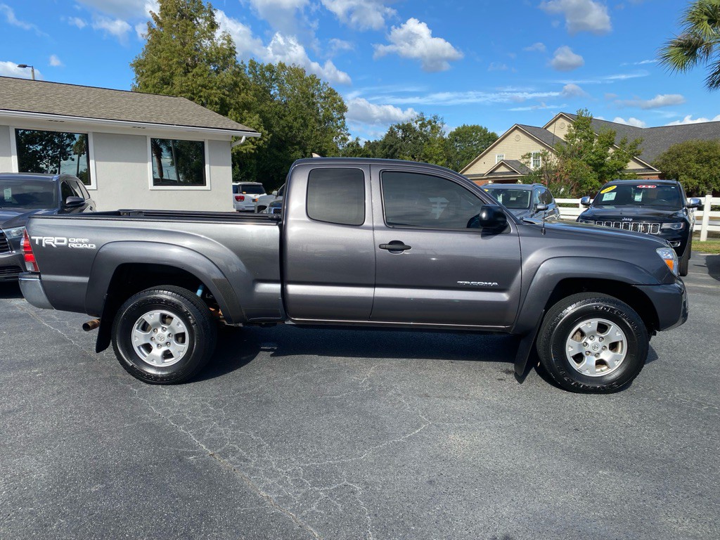 2015 Toyota Tacoma Image 6