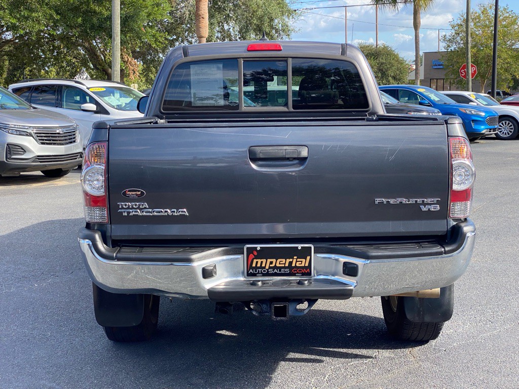 2015 Toyota Tacoma Image 8