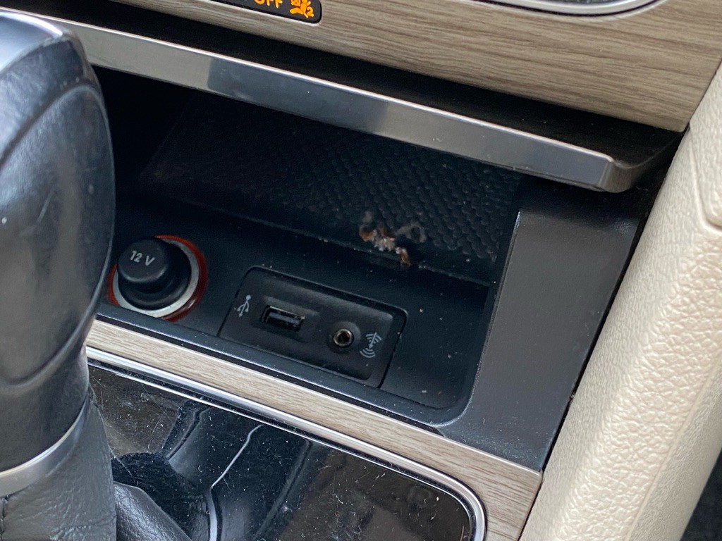 2017 Volkswagen Passat Image 25
