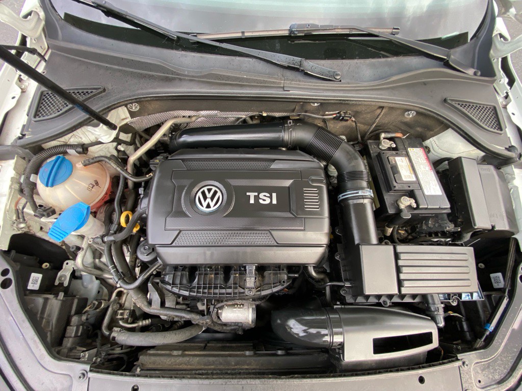 2017 Volkswagen Passat Image 61
