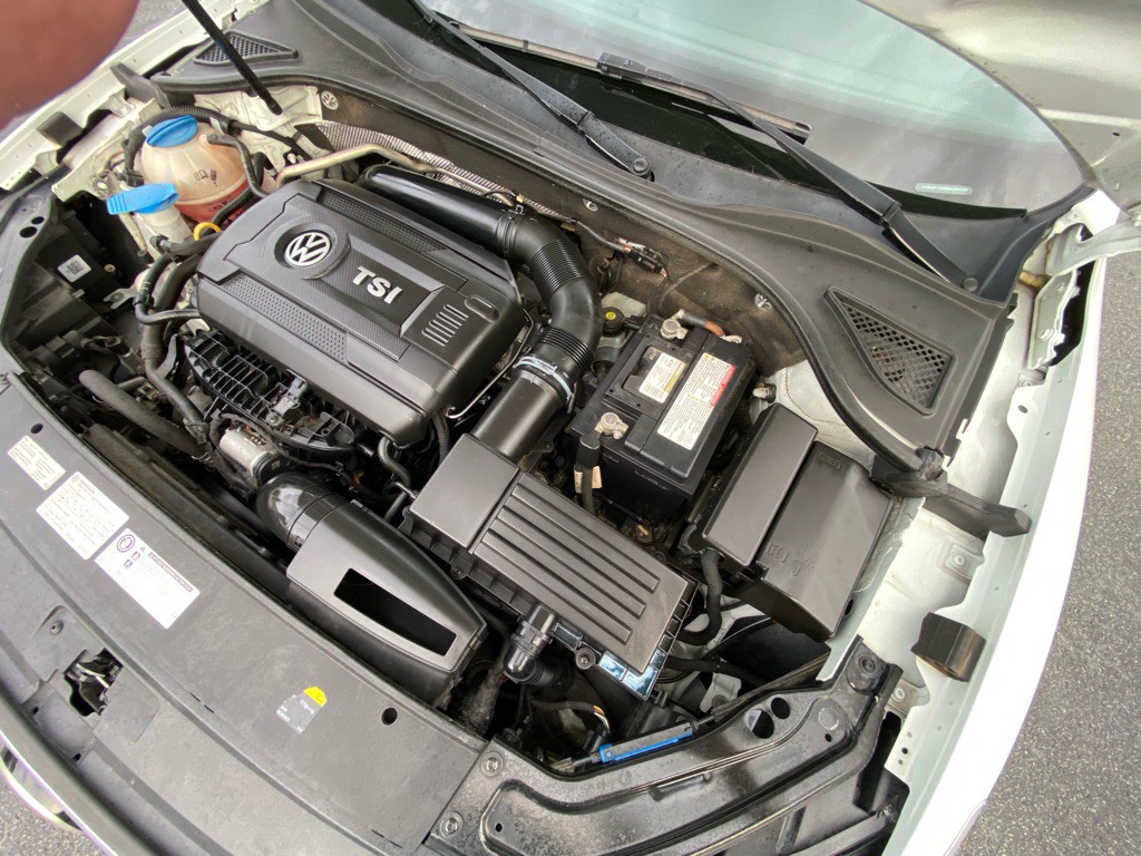 2017 Volkswagen Passat Image 63